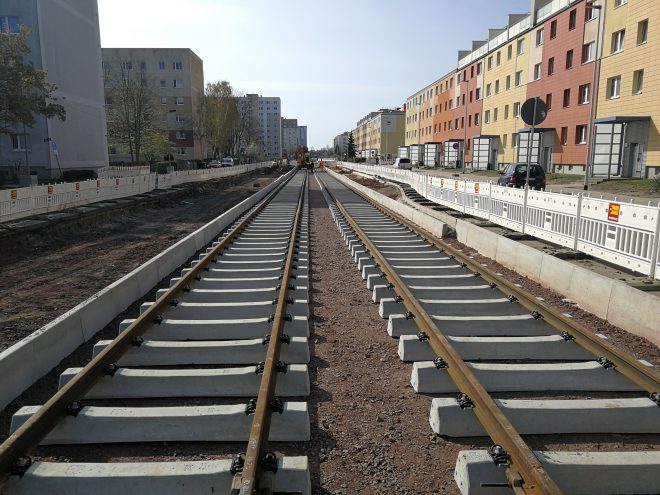 Verlegte Gleise in der Johannes-R.-Becher-Straße